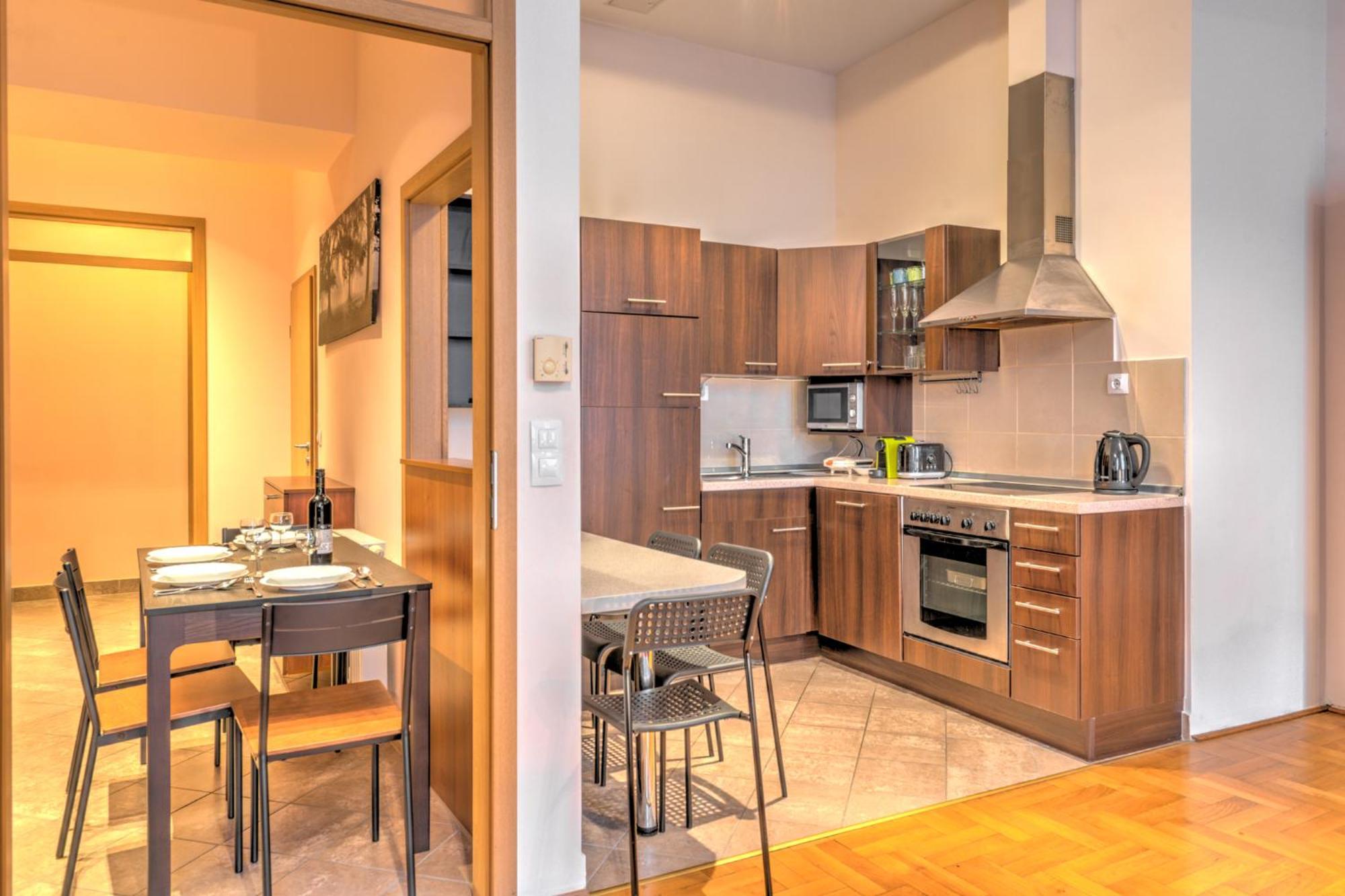 בודפשט Central Capital Apartments 2 מראה חיצוני תמונה